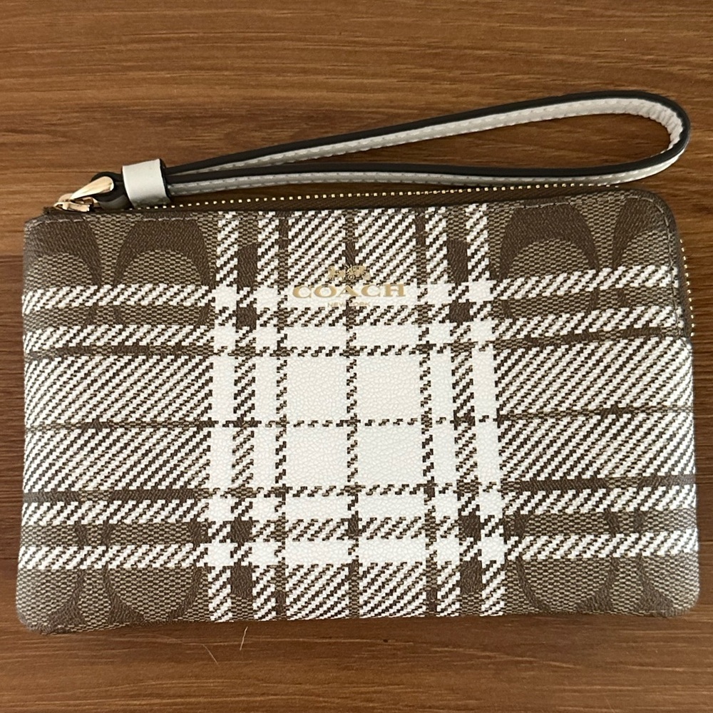 Coach Corner Zip Wristlet In Signature Canvas With Hunting Fishing Plaid Print